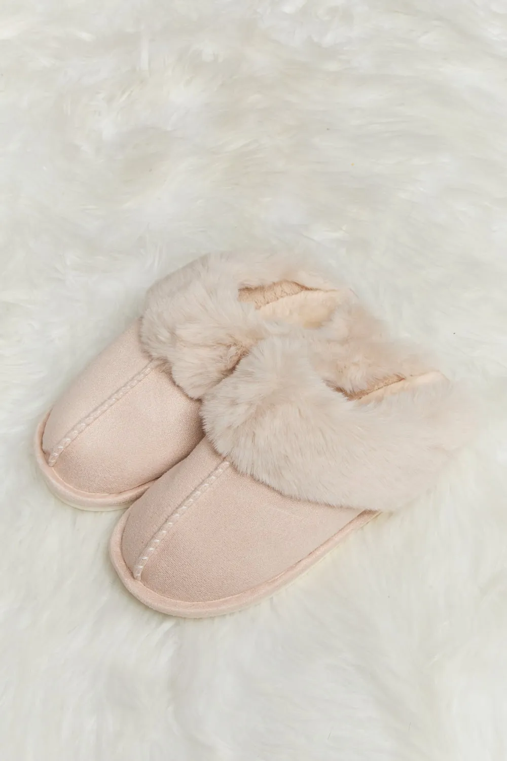 *APP EXCLUSIVE* Fluffy Indoor Slippers