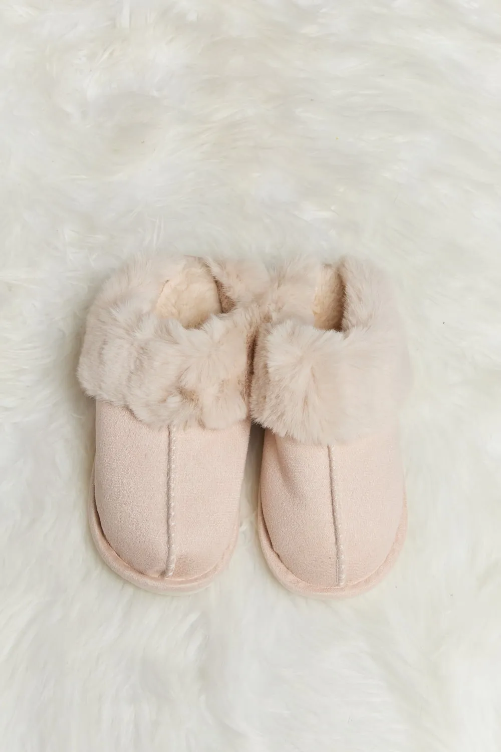 *APP EXCLUSIVE* Fluffy Indoor Slippers
