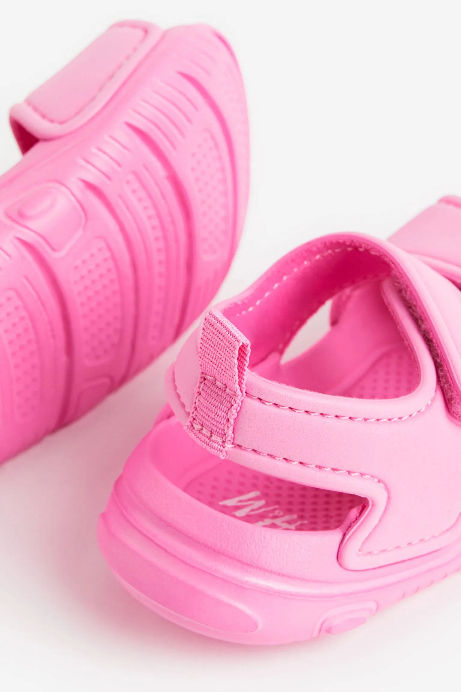 H&M children's sandals, pink