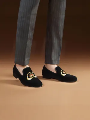 Imported Korean velvet shark mouth embroidery slip-on men's shoes European and American style large size trendy loafers smoking shoes