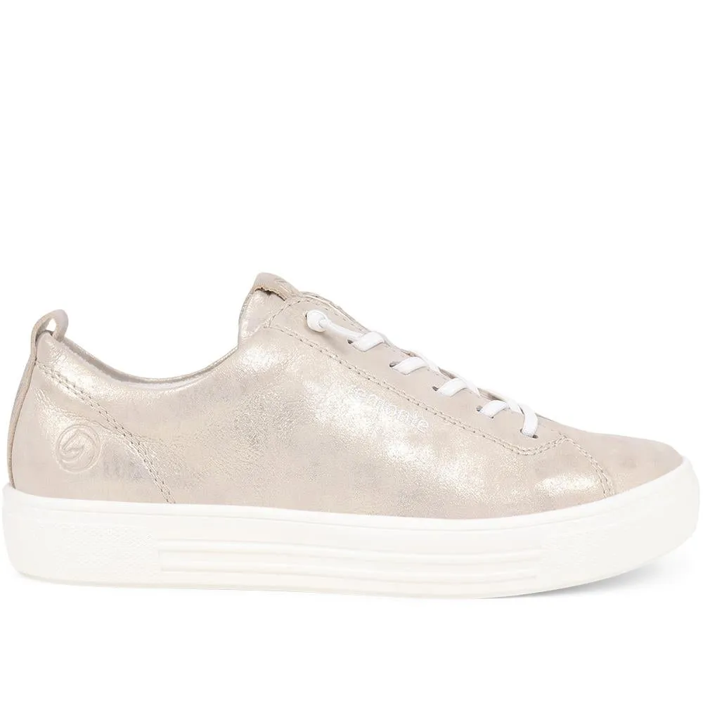 Lace-Up Leather Trainers  - DRS39501 / 324 815