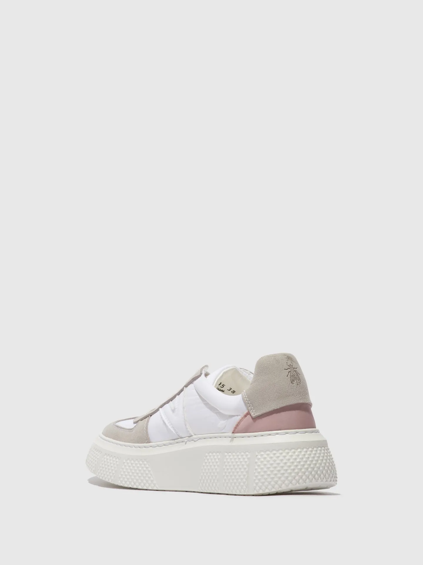 Lace-up Trainers ESSA511FLY WHITE (LILA)