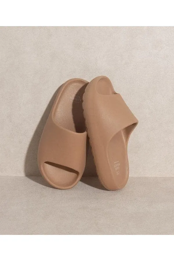 OASIS SOCIETY Wyatt Comfort Slides, Nude