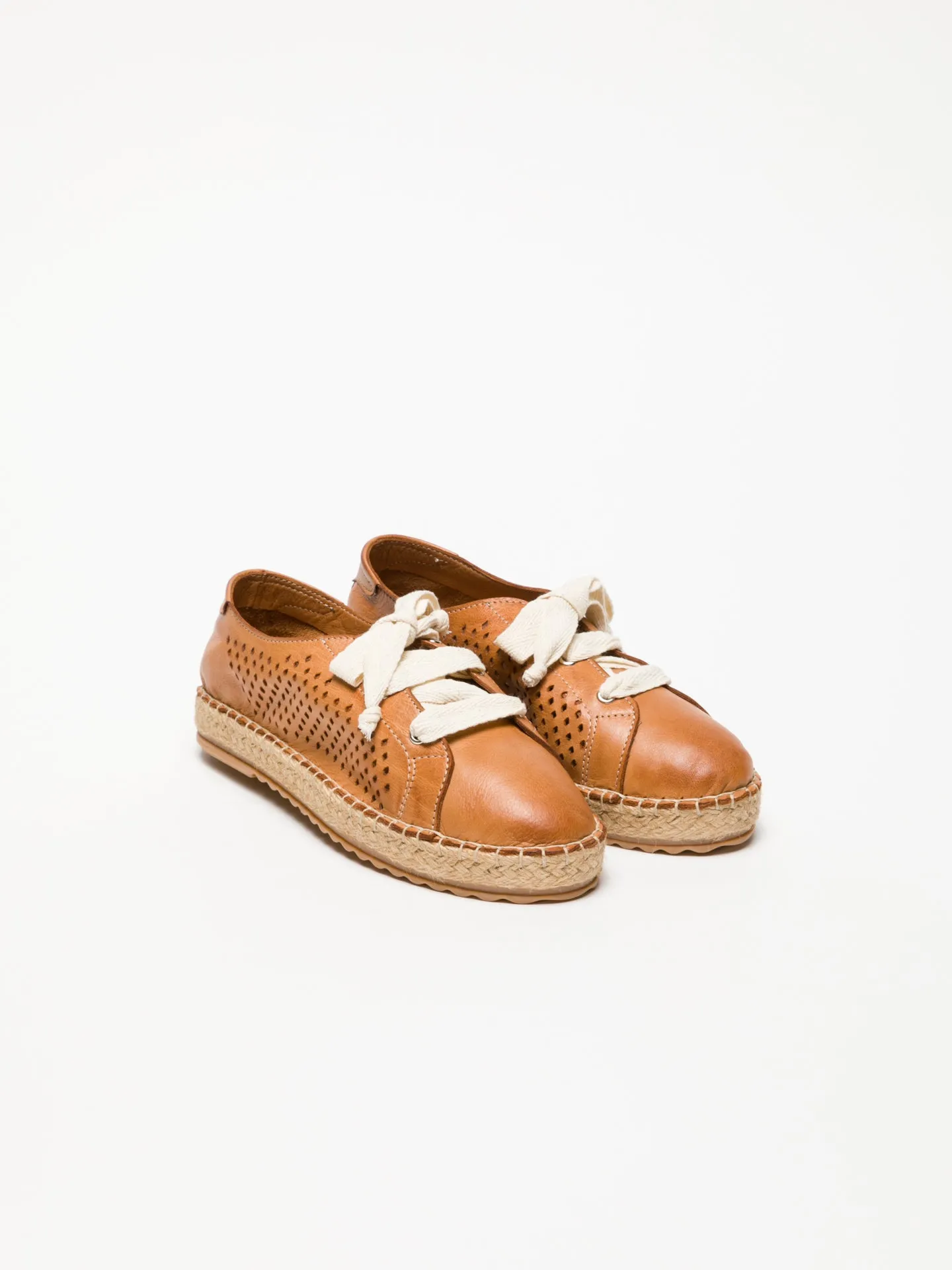 Peru Lace-up Trainers