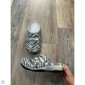 Shoes Flats By Keen In Multi-colored, Size: 8