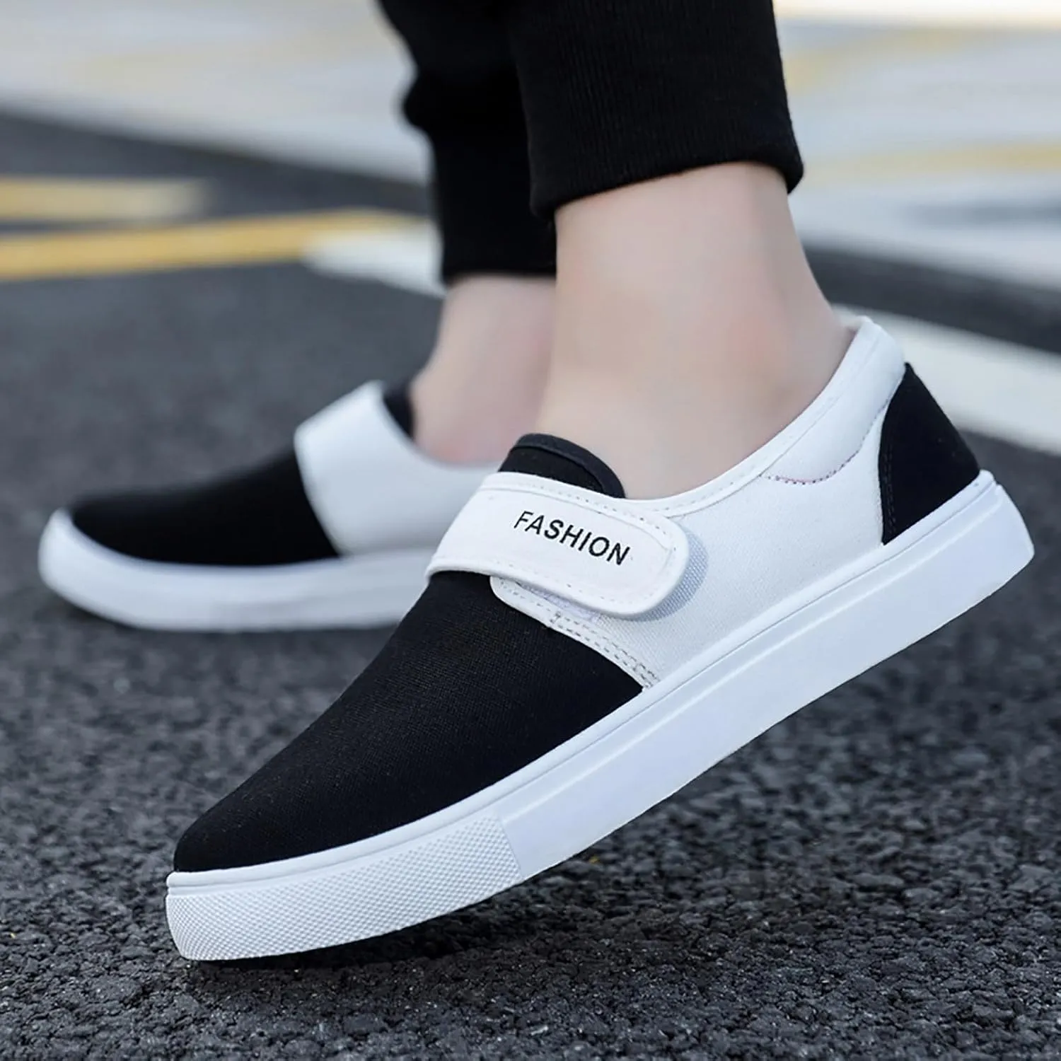 Slip On Shoes for Men Walking Shoes Fashion Casual Shoes Non Slip Walking Shoes Flat Canvas Shoes for Men