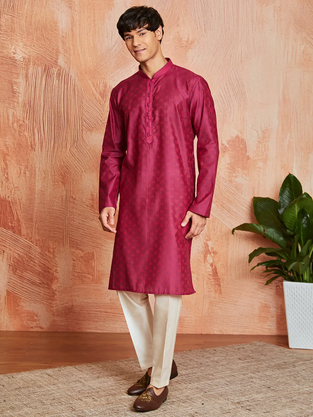 VASTRAMAY Men's Falsa Silk Blend Kurta and Pyjama Set