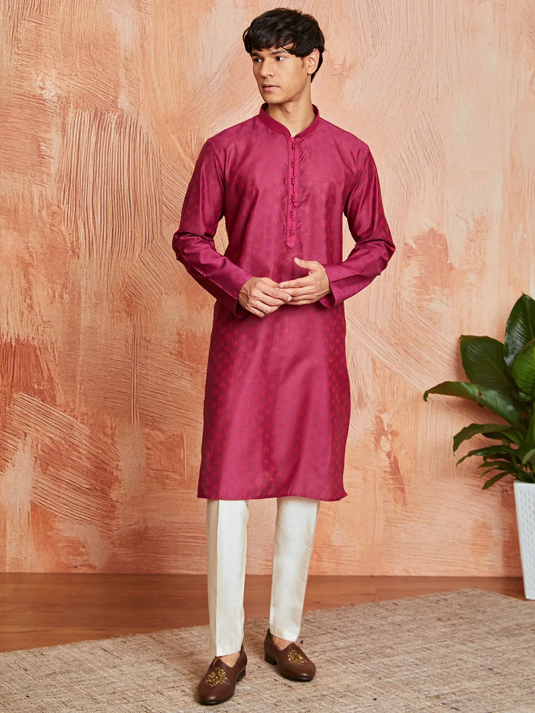 VASTRAMAY Men's Falsa Silk Blend Kurta and Pyjama Set